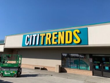 Citi Trends Sign Installation